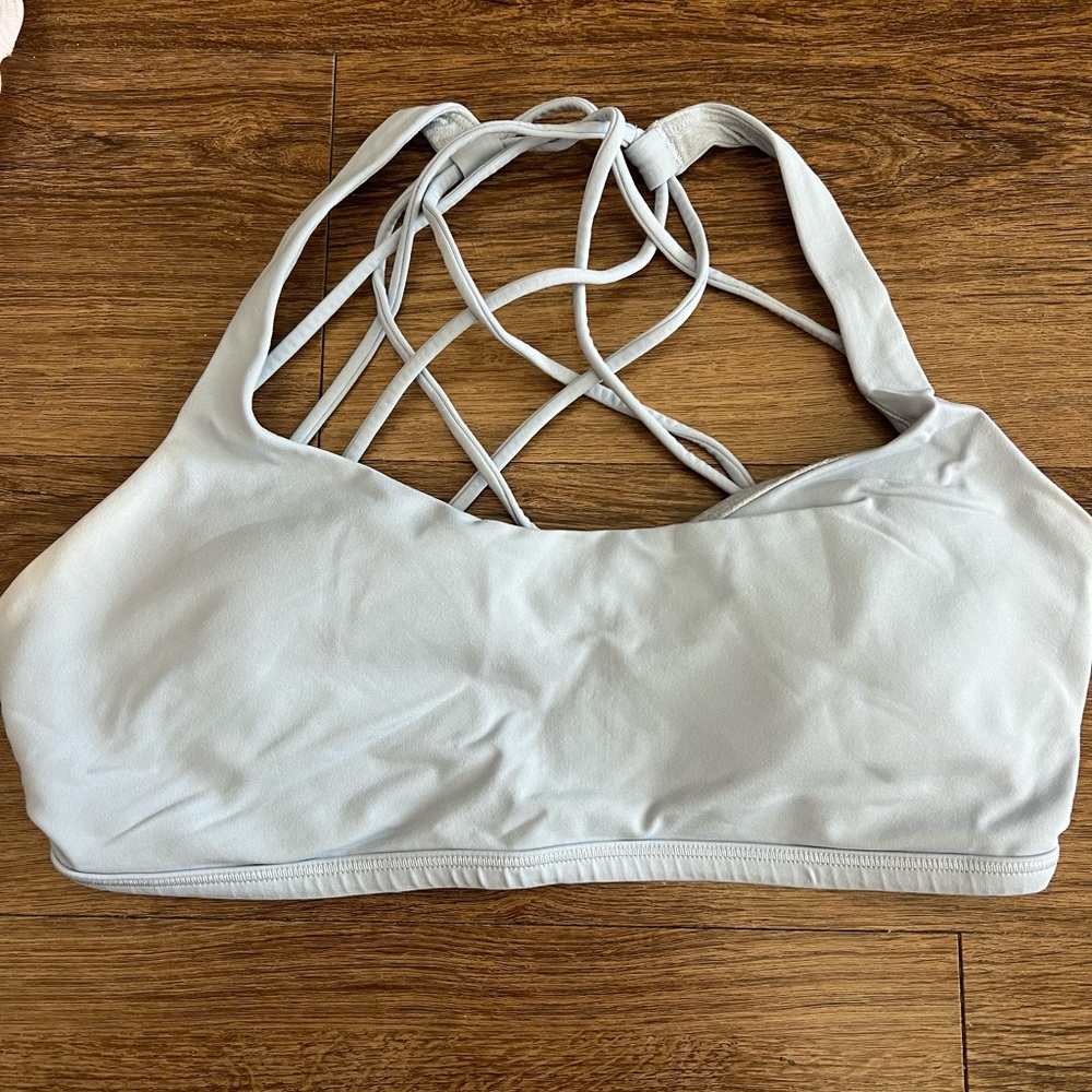 Lululemon sports bra